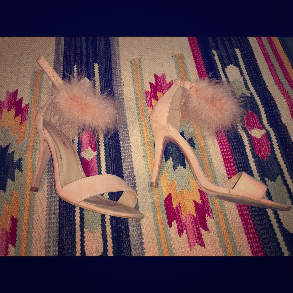 Feather heels